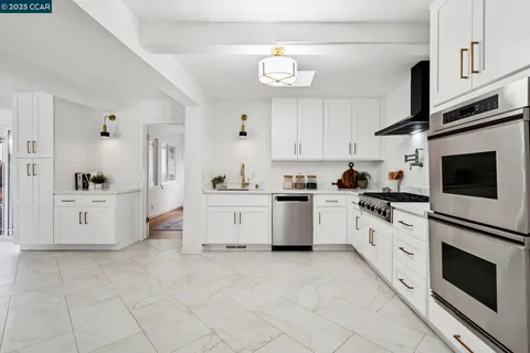 $1,395,000 | 980 Janet Lane, Lafayette, CA 94549