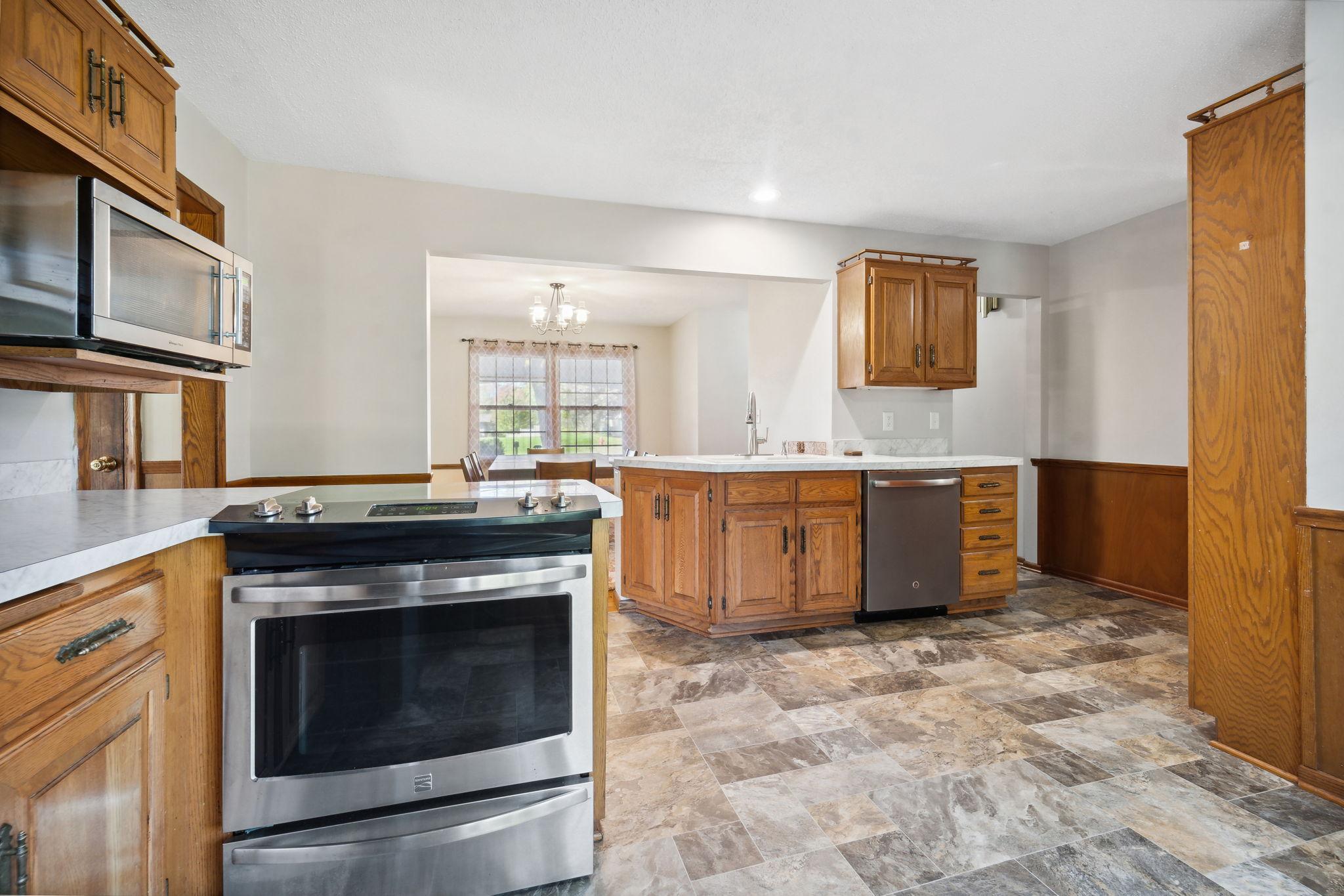 10527 Morgan Avenue South Bloomington, MN 55431 - Photo 13 of 38