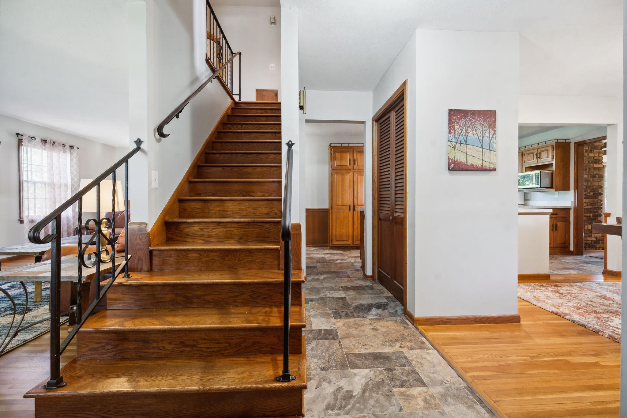 10527 Morgan Avenue South Bloomington, MN 55431 - Photo 4 of 38