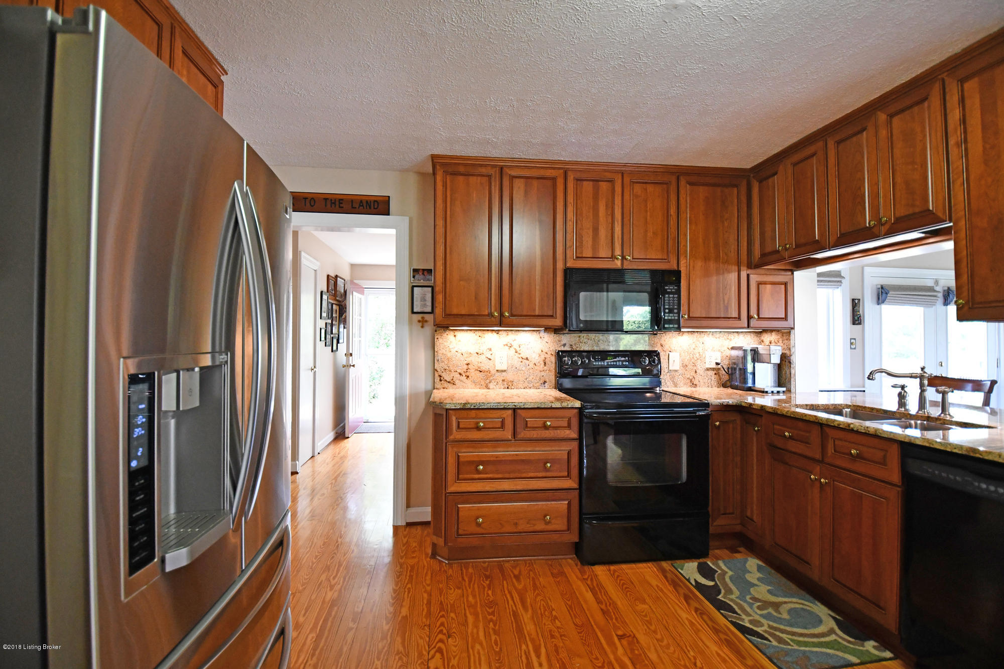 8110 Routt Road Louisville, KY 40299 - Photo 7 of 30 Kitchen