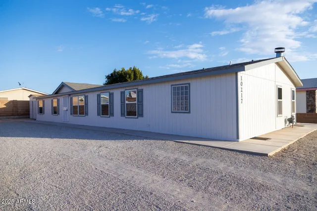 a view of house in front of house