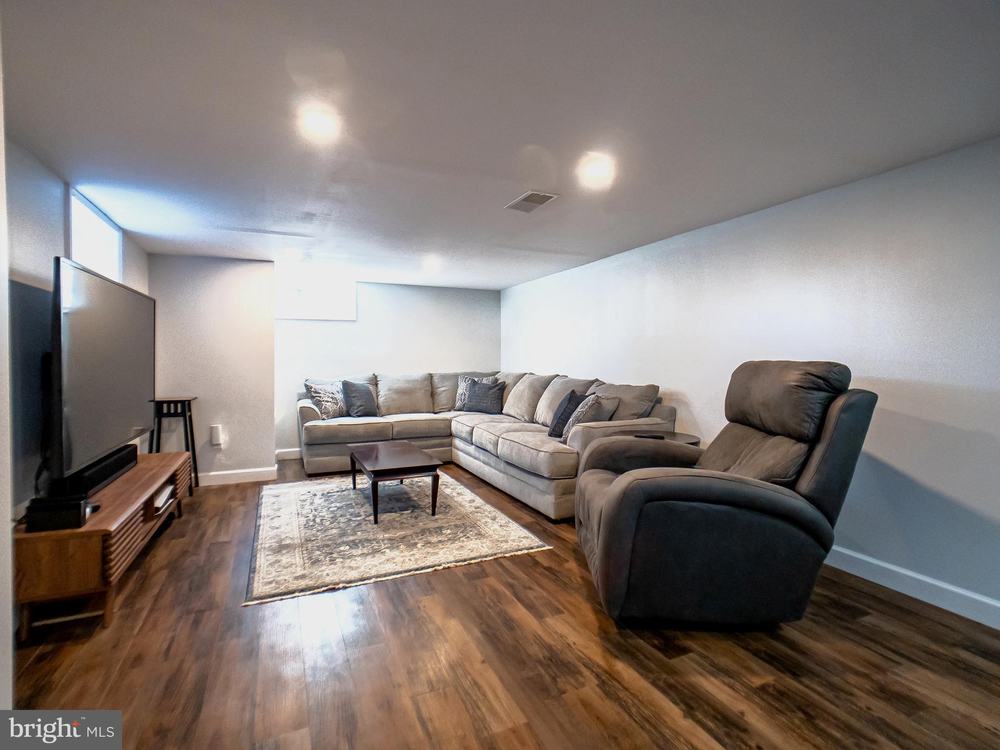 305 Richardson Road York, PA 17408 - Photo 21 of 26 Entertainment room