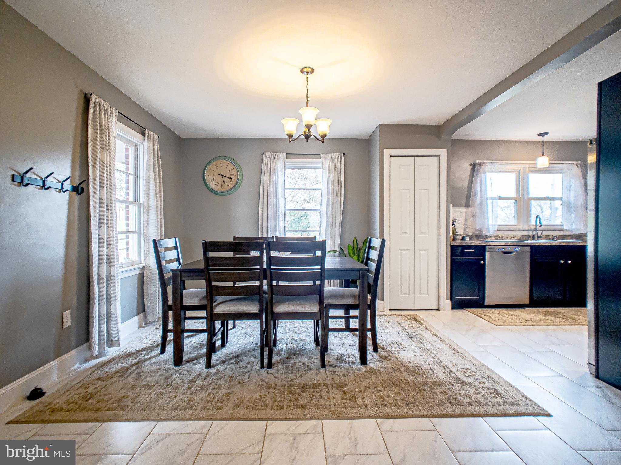 305 Richardson Road York, PA 17408 - Photo 7 of 26 Dining Room