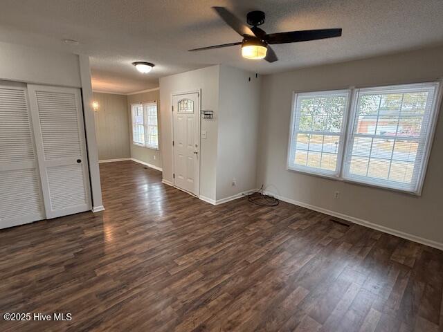 625 Winchester Road Jacksonville, NC 28546 - Photo 7 of 16 625 Winchester Rd. Living Area