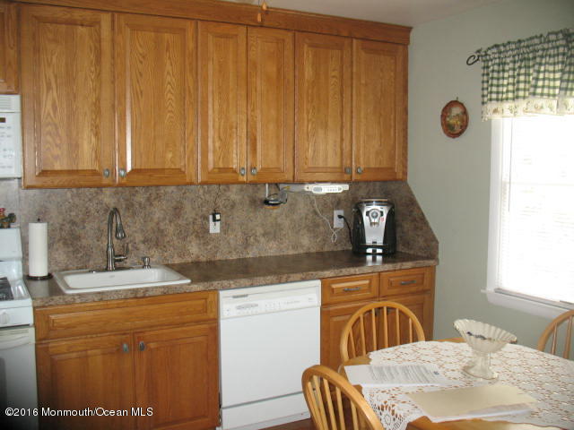 5 Partridge Lane Howell, NJ 07731 - Photo 15 of 24 IMG_0348