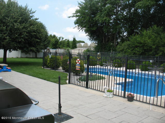 5 Partridge Lane Howell, NJ 07731 - Photo 20 of 24 IMG_0378