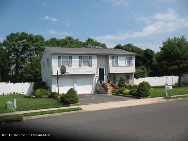 5 Partridge Lane Howell, NJ 07731 - Photo 2 of 24 IMG_0320