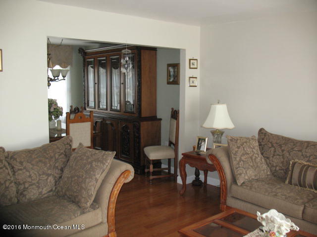 5 Partridge Lane Howell, NJ 07731 - Photo 8 of 24 IMG_0333