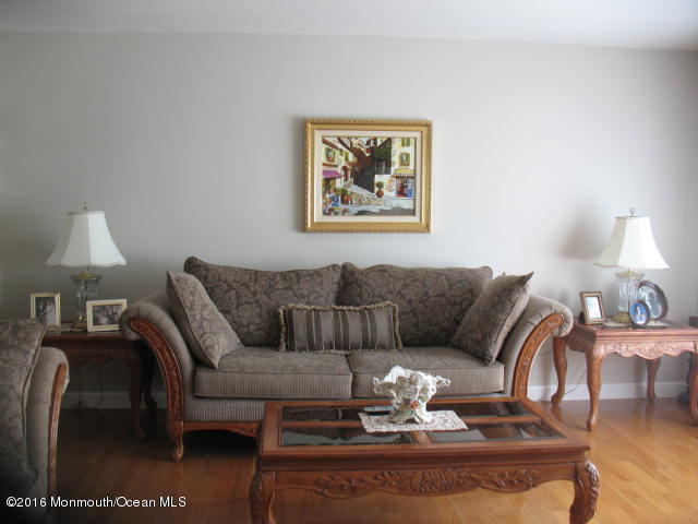 5 Partridge Lane Howell, NJ 07731 - Photo 10 of 24 IMG_0337