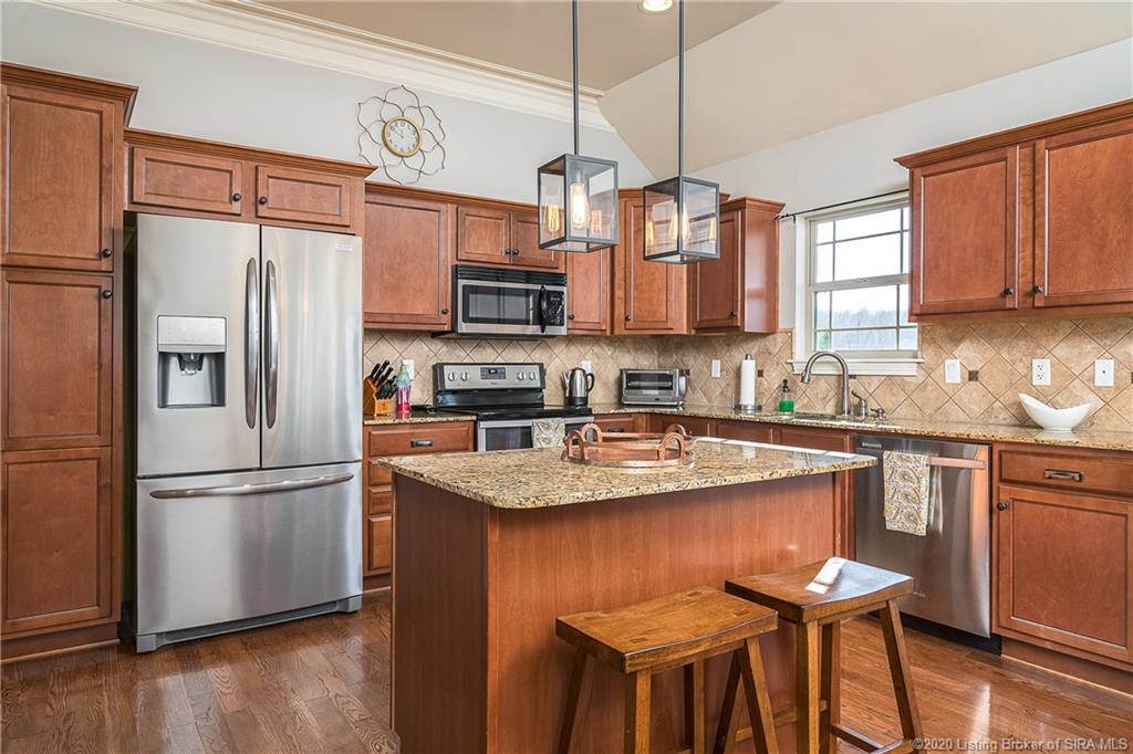 2013 Leanders Road Floyds Knobs, IN 47119 - Photo 15 of 49 Gallery Image 15