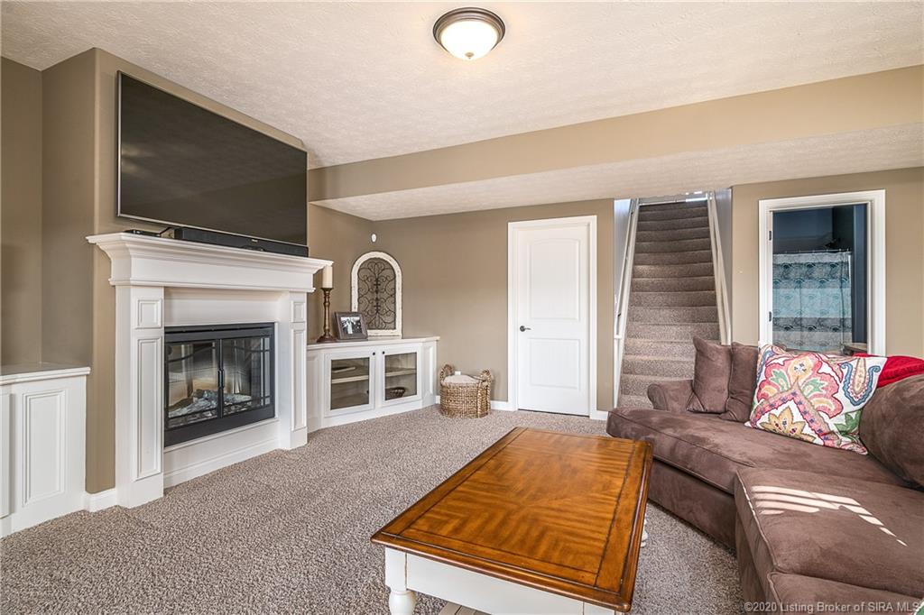 2013 Leanders Road Floyds Knobs, IN 47119 - Photo 32 of 49 Gallery Image 32