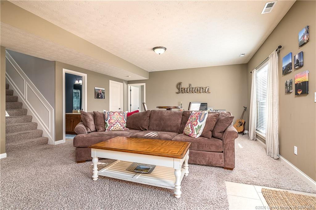 2013 Leanders Road Floyds Knobs, IN 47119 - Photo 35 of 49 Gallery Image 35