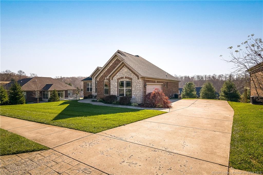 2013 Leanders Road Floyds Knobs, IN 47119 - Photo 5 of 49 Gallery Image 5