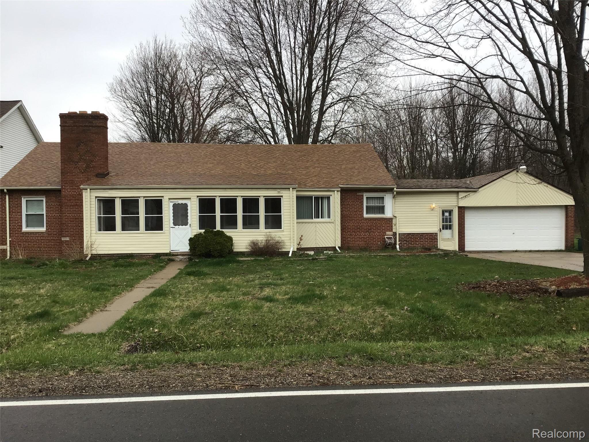35852 Beverly Road Romulus, MI 48174 - Photo 1 of 12 IMG-2061.jpg