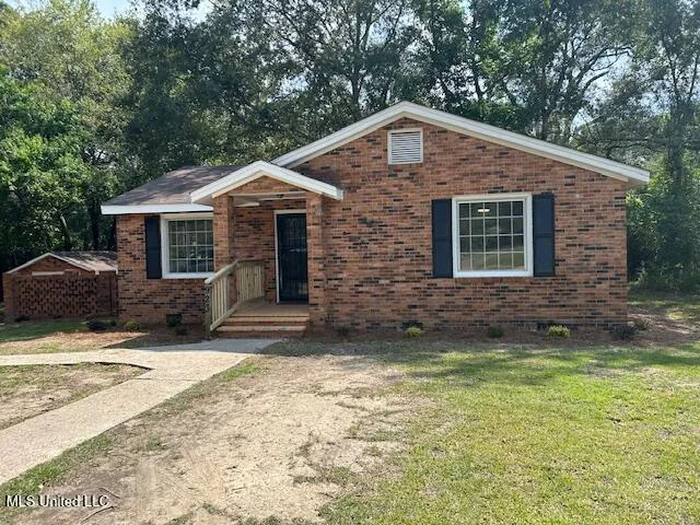 $129,000 | 923 Bendat Street, McComb, MS 39648