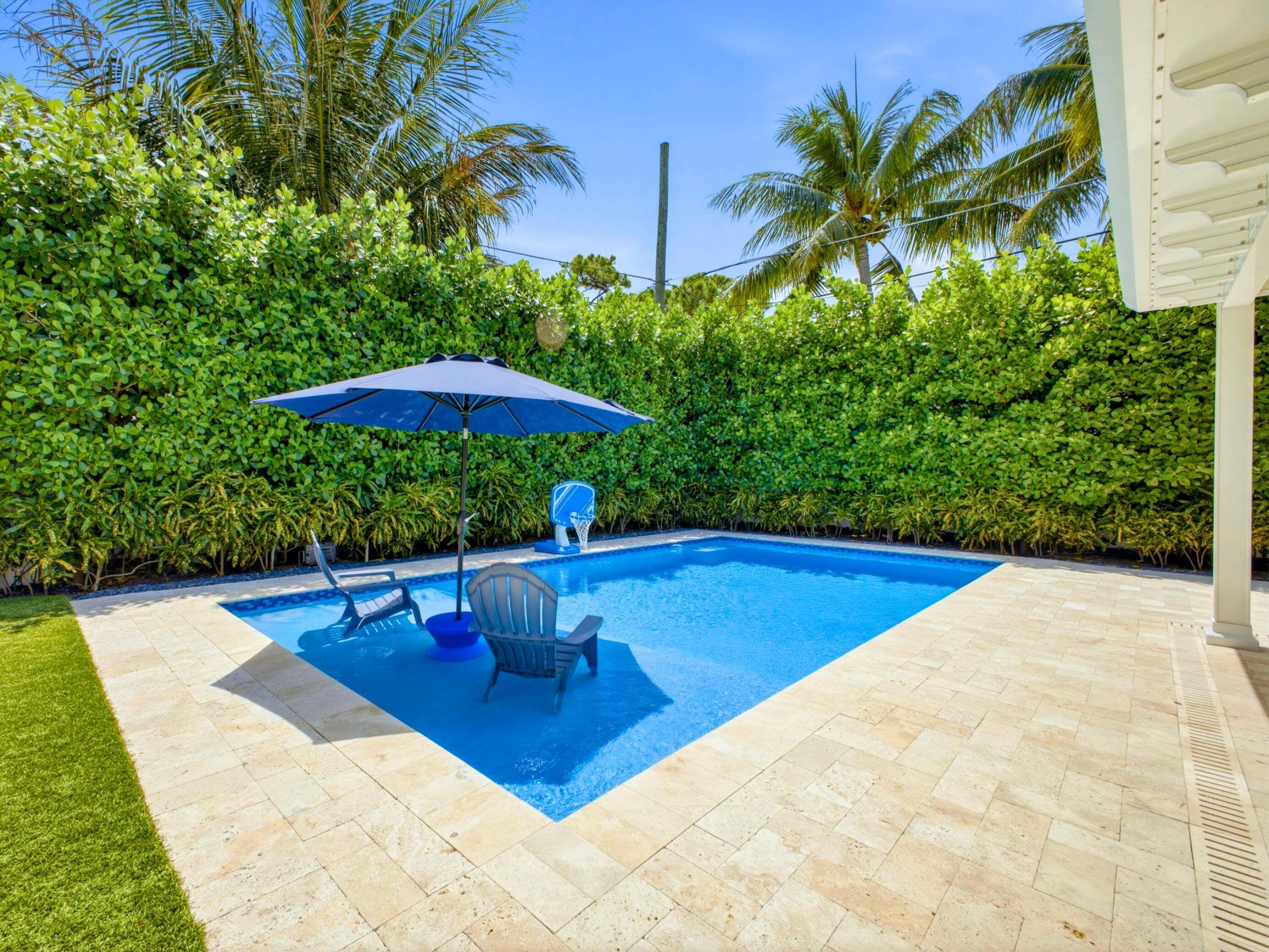 2020 Northeast 26th Street Lighthouse Point, FL 33064 - Photo 32 of 62 Pool