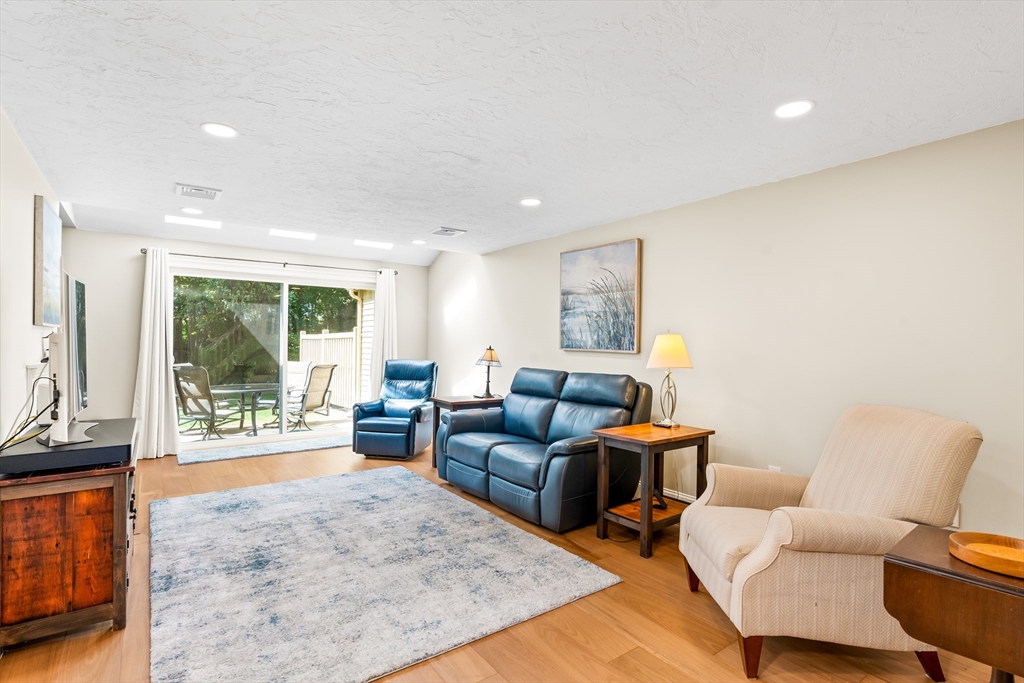 905 Ridgefield Circle, Unit A Clinton, MA 01510 - Photo 8 of 30 Gallery Image 8