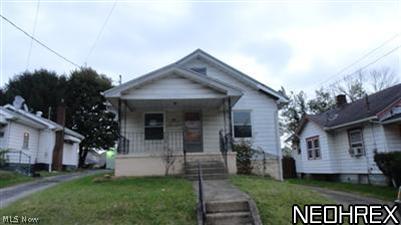 200 Perry Street Struthers, OH 44471 - Photo 1 of 14