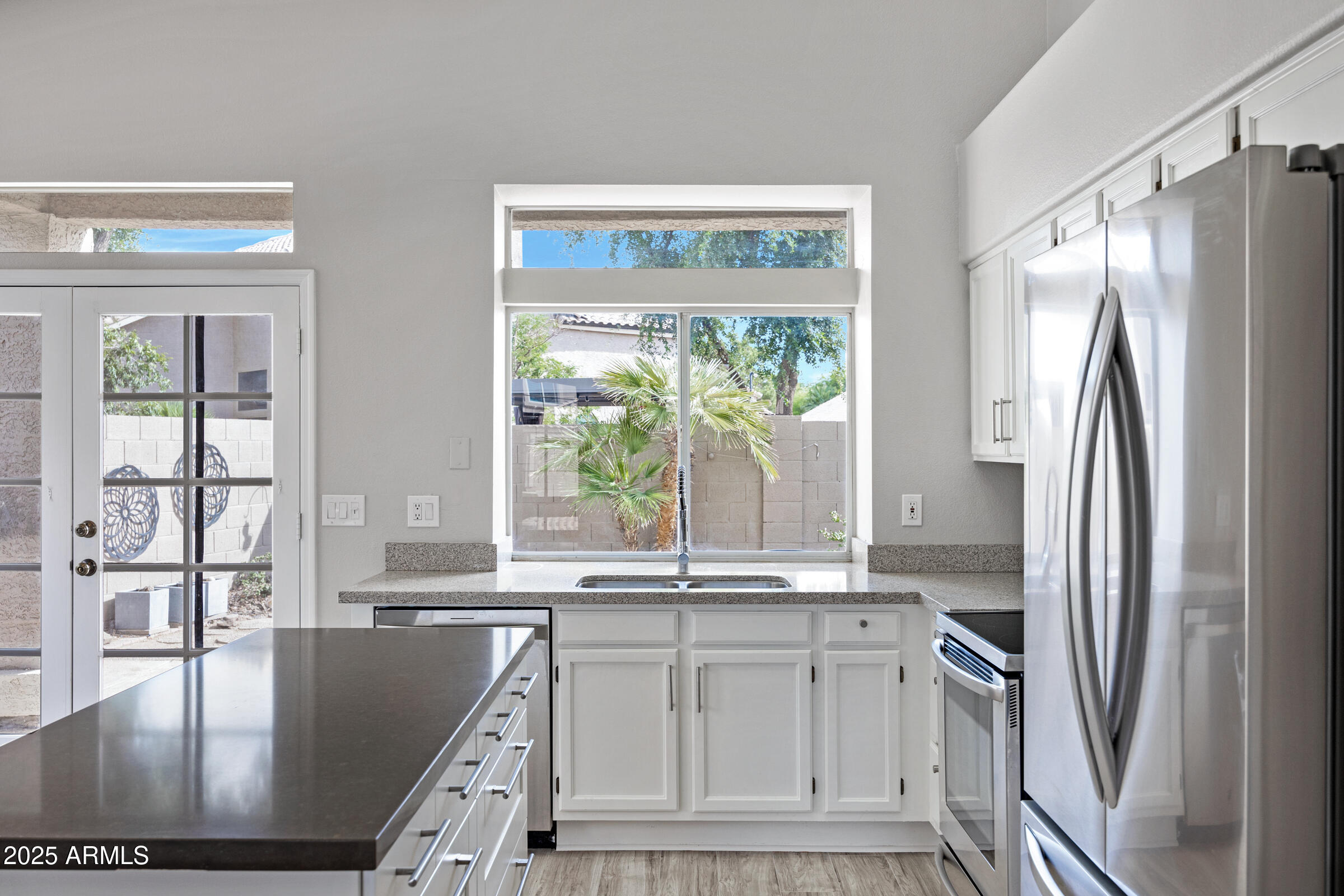 115 West El Freda Road Tempe, AZ 85284 - Photo 12 of 31 115 W El Freda Rd-14