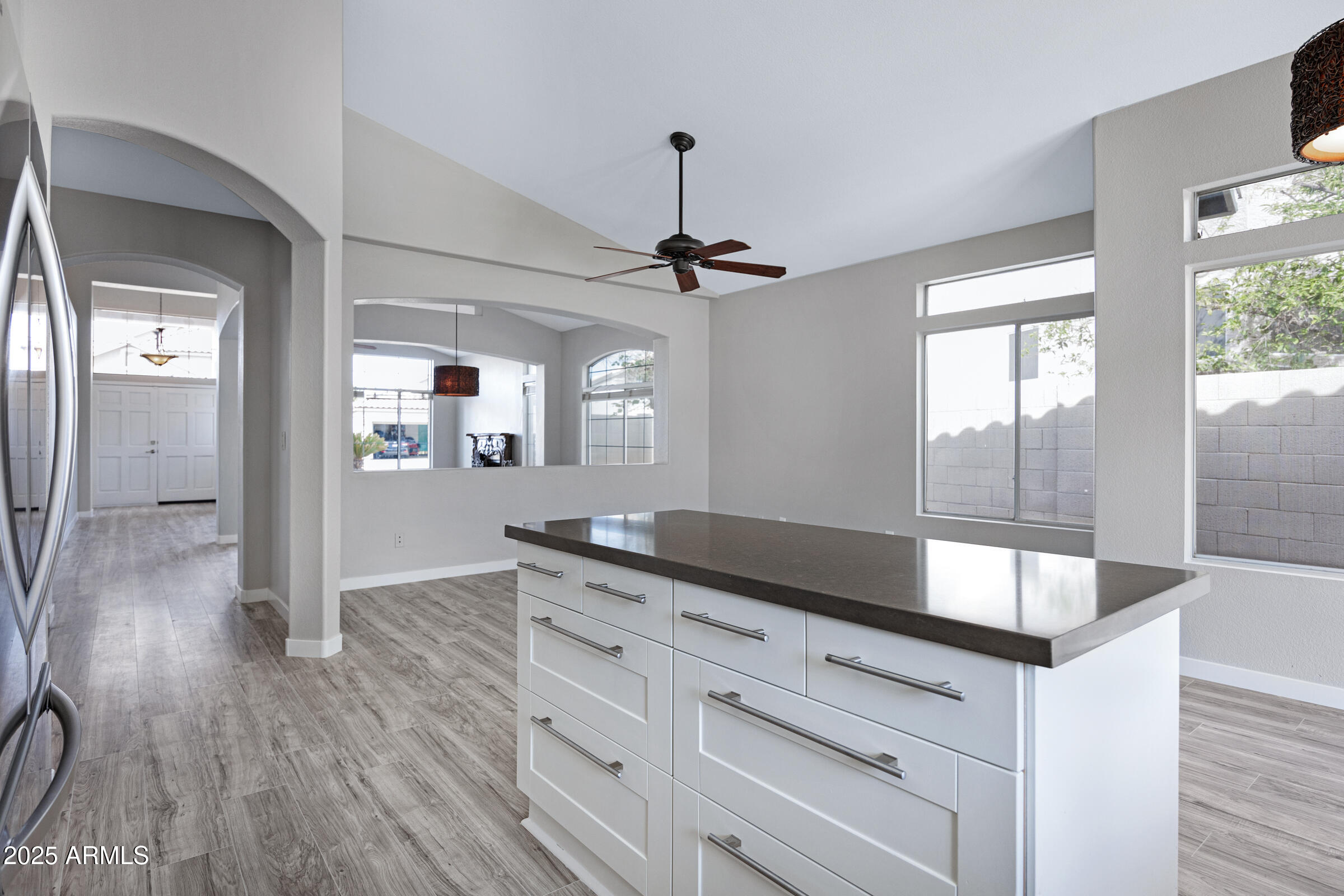 115 West El Freda Road Tempe, AZ 85284 - Photo 14 of 31 115 W El Freda Rd-16