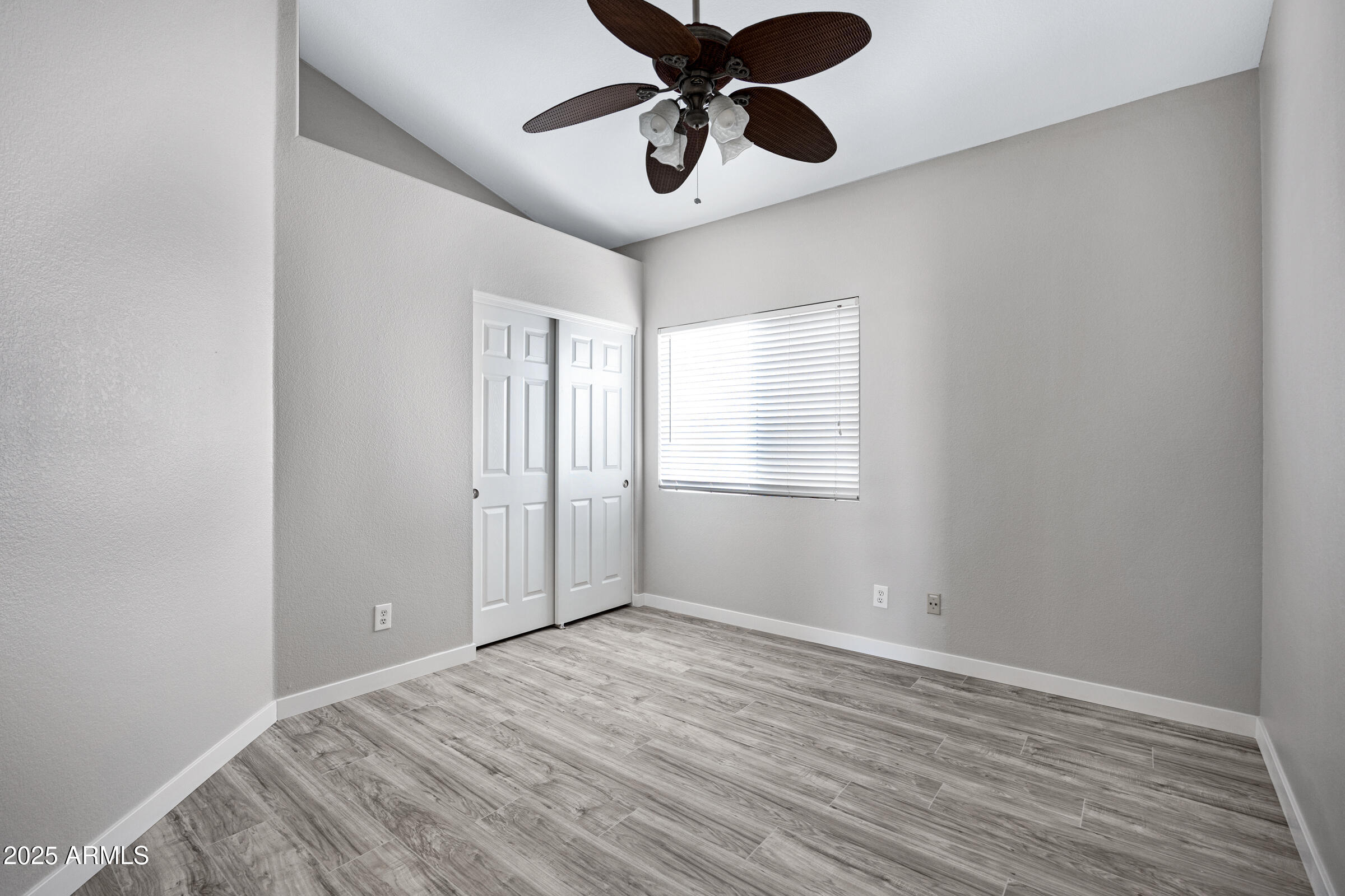 115 West El Freda Road Tempe, AZ 85284 - Photo 18 of 31 115 W El Freda Rd-20