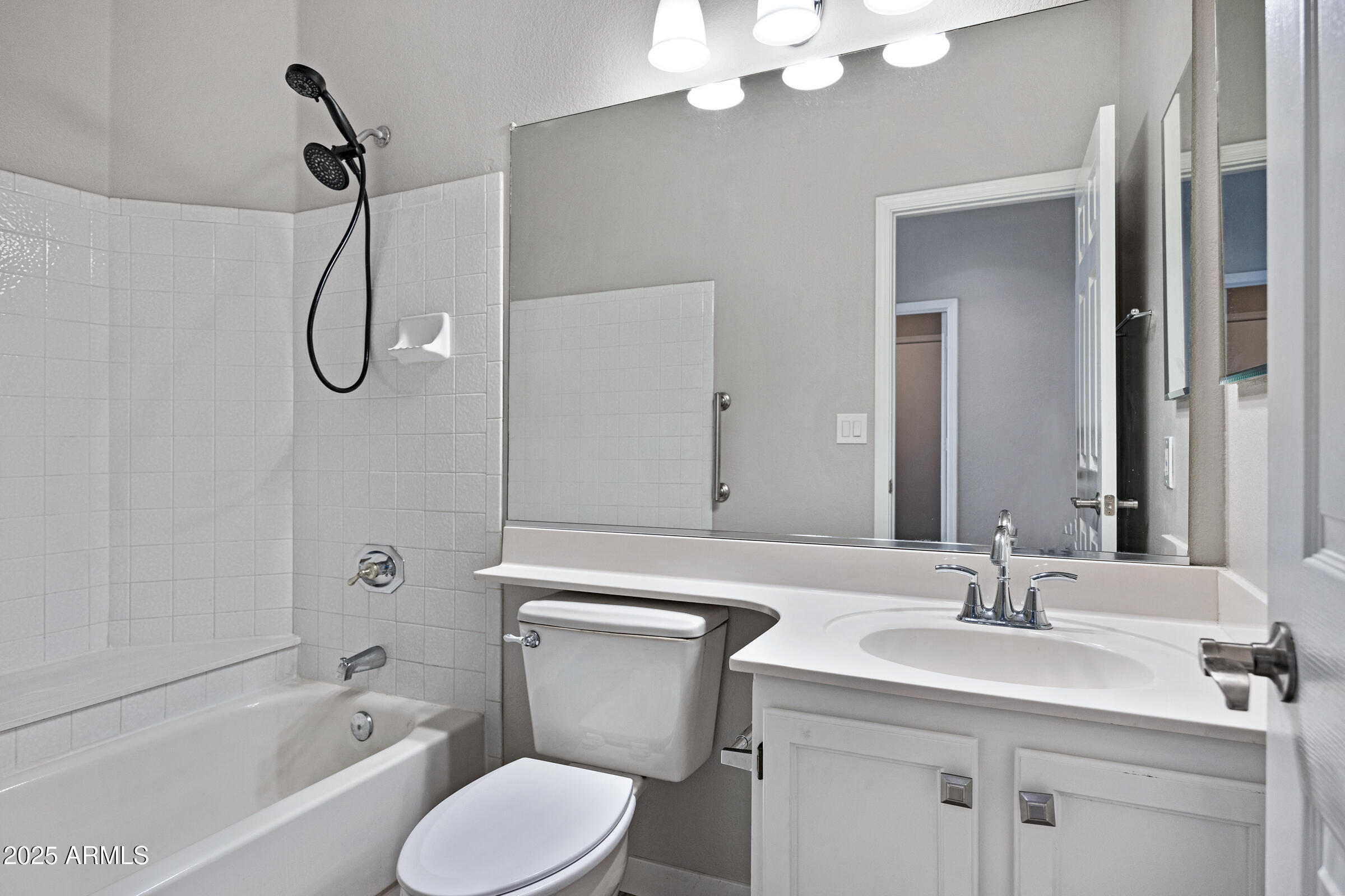 115 West El Freda Road Tempe, AZ 85284 - Photo 19 of 31 115 W El Freda Rd-21