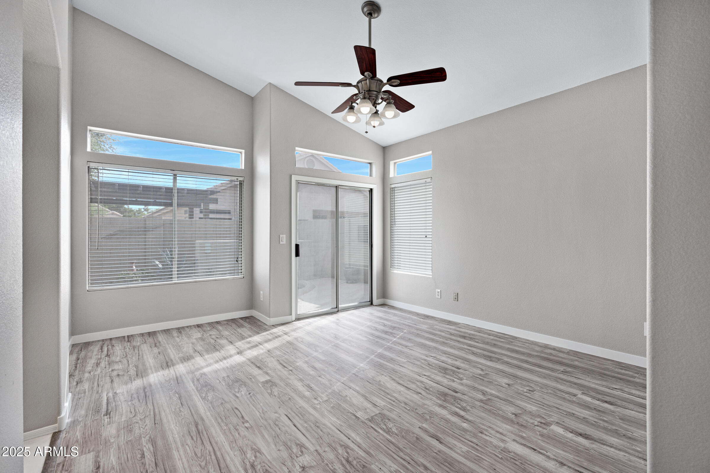115 West El Freda Road Tempe, AZ 85284 - Photo 21 of 31 115 W El Freda Rd-23