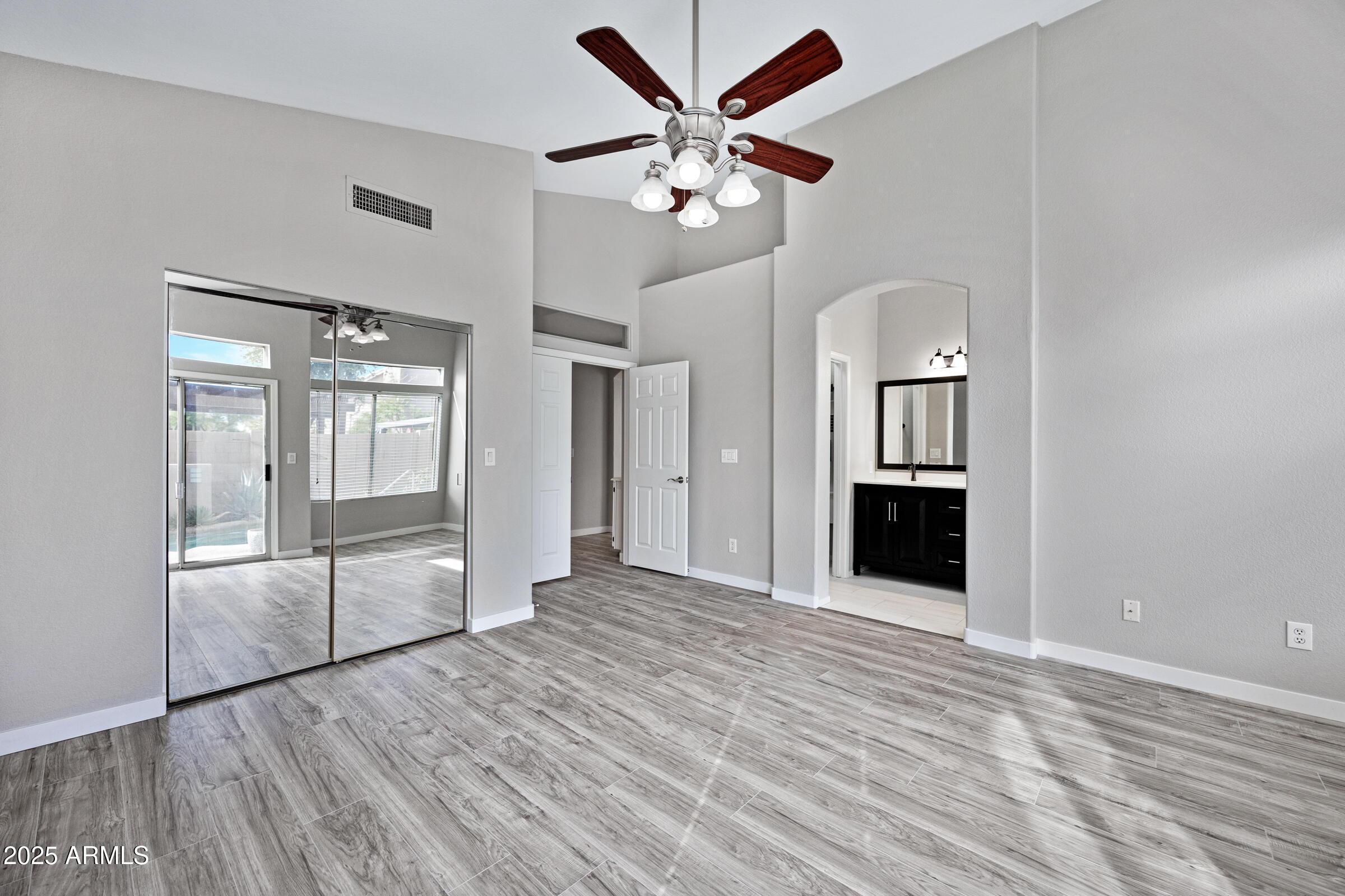 115 West El Freda Road Tempe, AZ 85284 - Photo 22 of 31 115 W El Freda Rd-24