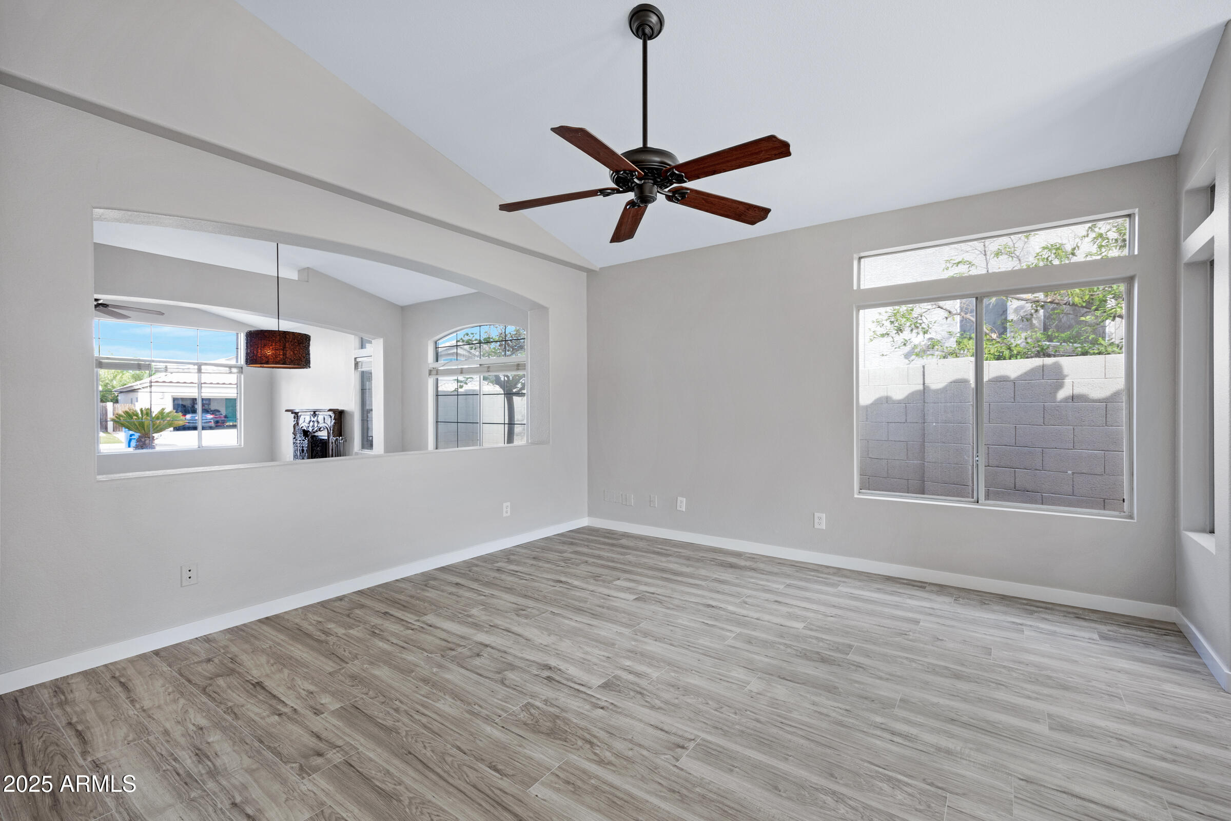 115 West El Freda Road Tempe, AZ 85284 - Photo 9 of 31 115 W El Freda Rd-11