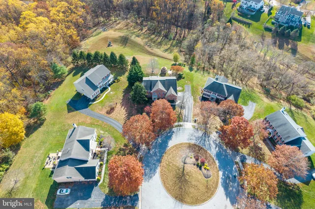 $850,000 | 1310 School House Circle, Downingtown, PA 19335