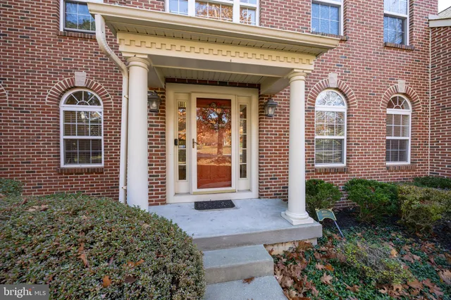 $850,000 | 1310 School House Circle, Downingtown, PA 19335