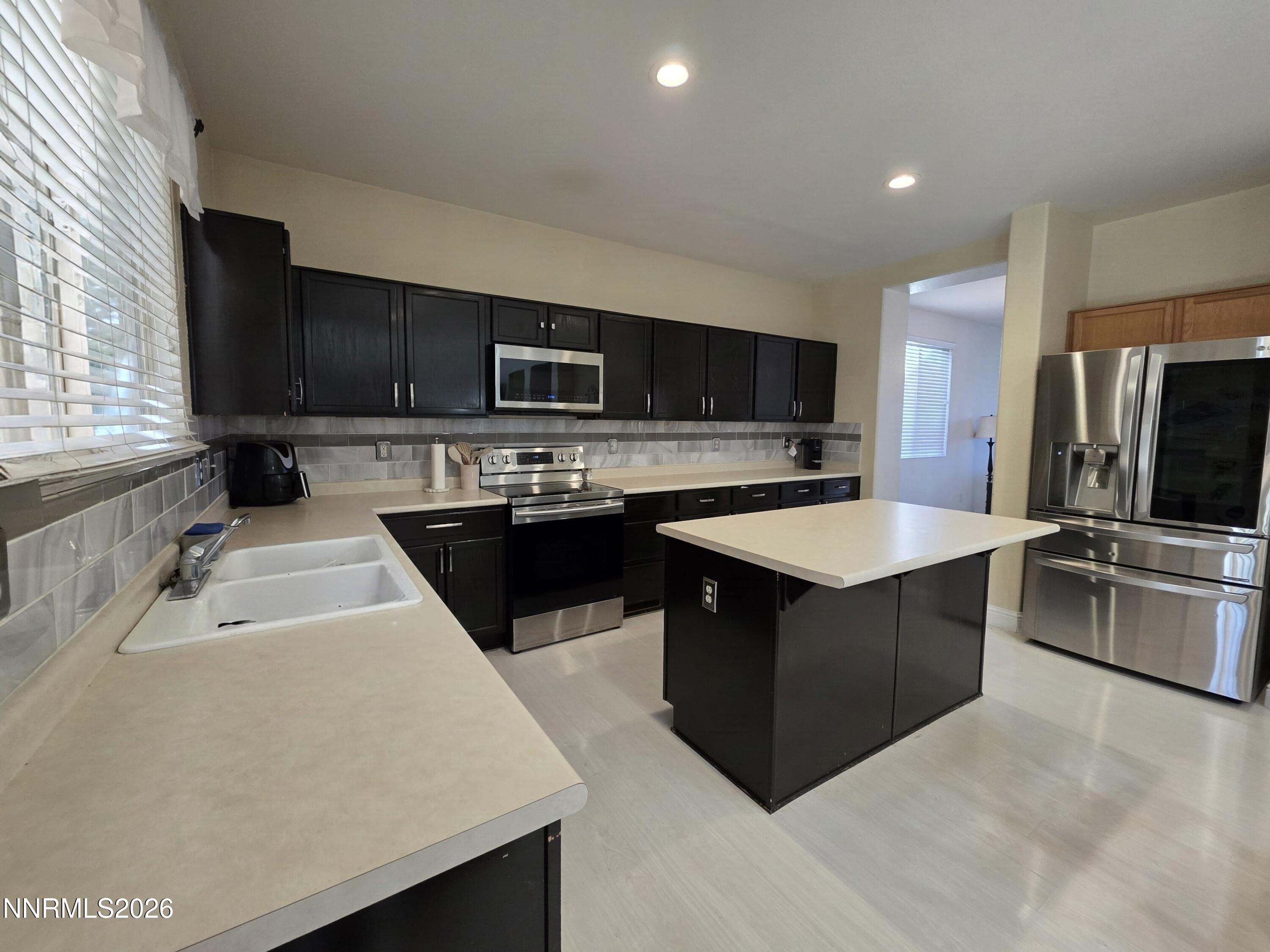 9950 Moondust Court Reno, NV 89506 - Photo 4 of 21 1 k