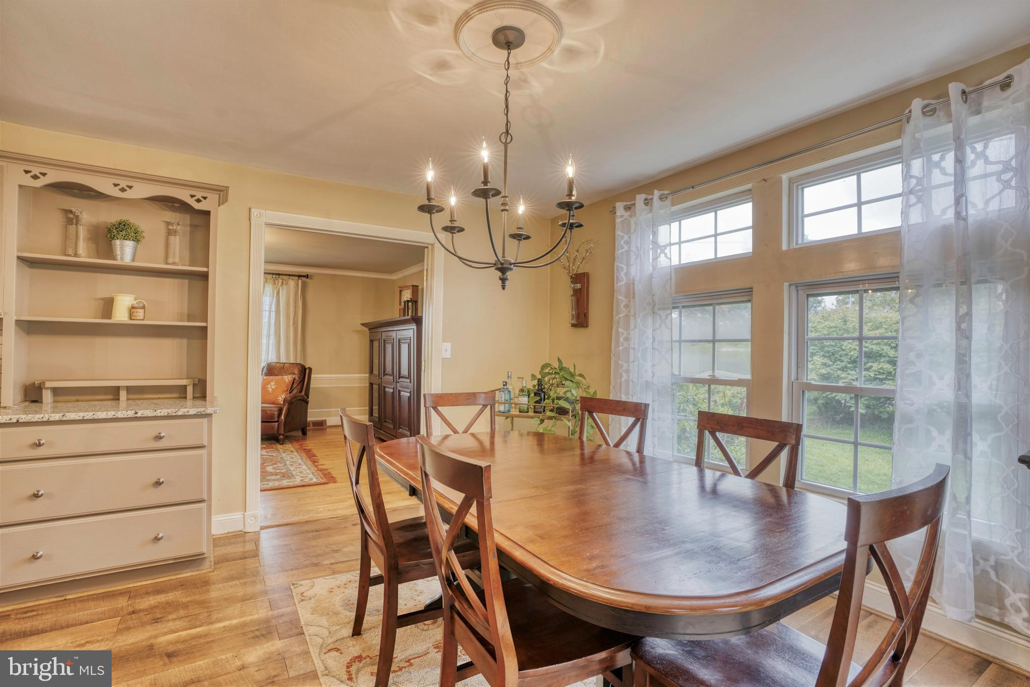 4505 Carroll Manor Road Baldwin, MD 21013 - Photo 11 of 65 Dining Area with Built-ins