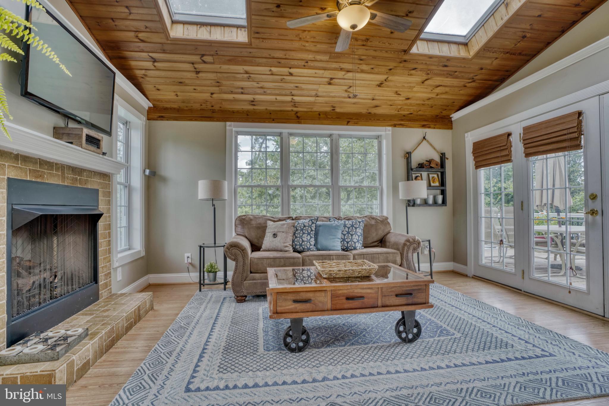 4505 Carroll Manor Road Baldwin, MD 21013 - Photo 24 of 65 Main Level Family Room