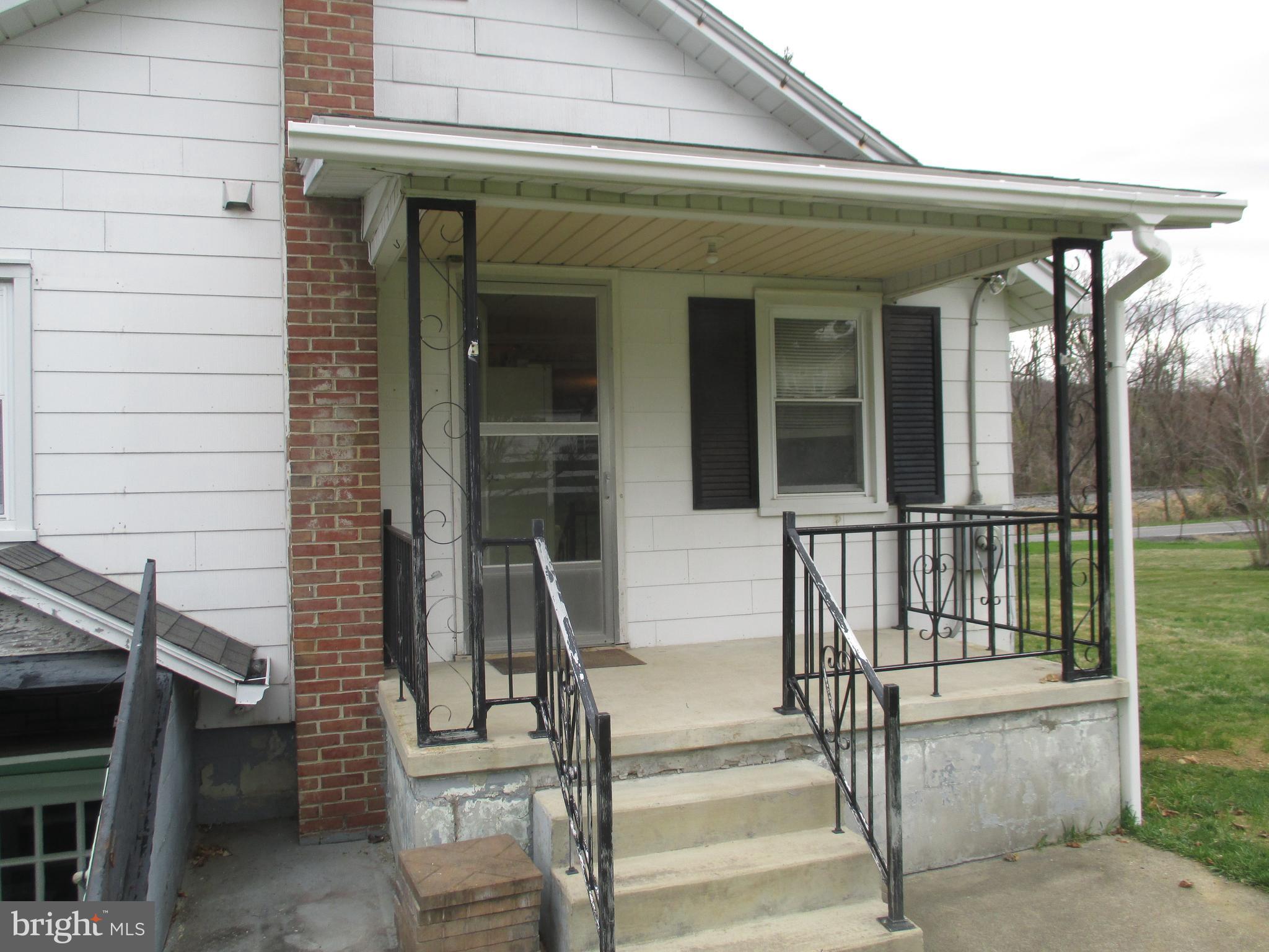 25311 Cascade Road Cascade, MD 21719 - Photo 6 of 25 Rear porch