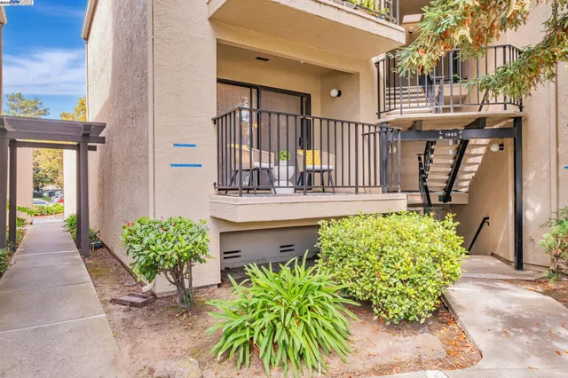 $499,000 | 1960 Barrymore Common, Unit K, Fremont, CA 94538