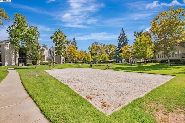 $499,000 | 1960 Barrymore Common, Unit K, Fremont, CA 94538