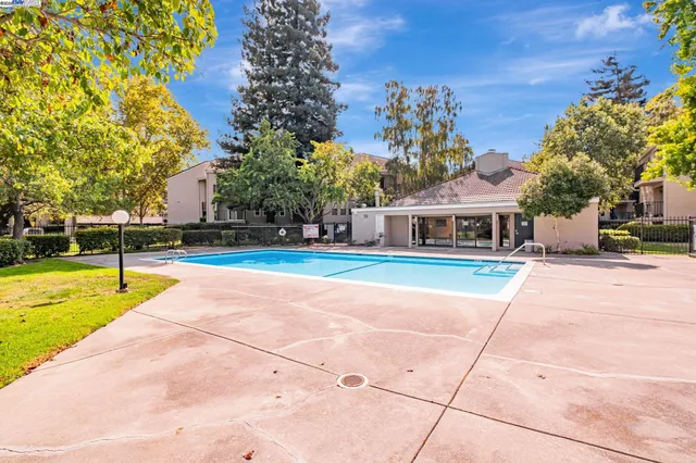$499,000 | 1960 Barrymore Common, Unit K, Fremont, CA 94538
