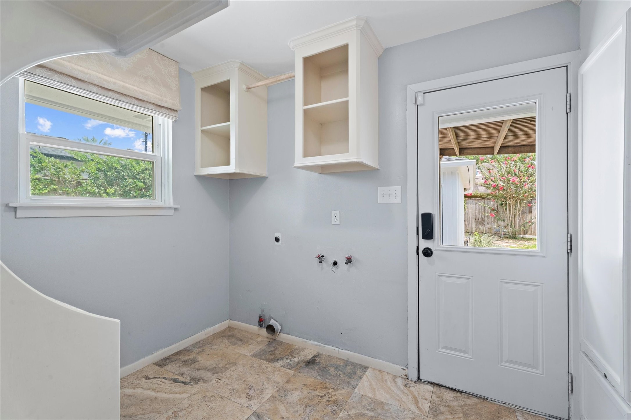 1328 Bingle Road Houston, TX 77055 - Photo 22 of 48
