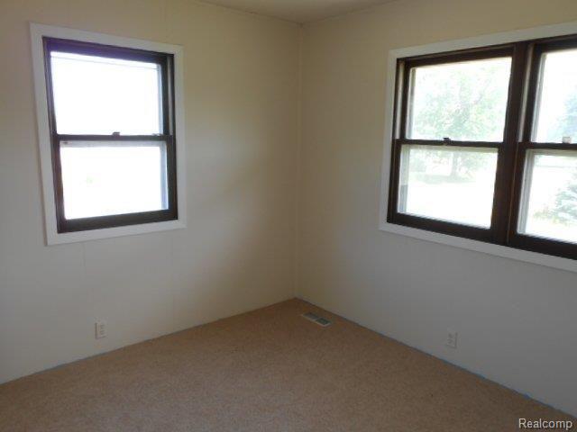10456 East Mt Morris Road Davison, MI 48423 - Photo 11 of 16 10456 E. Mt Morris 029.jpg