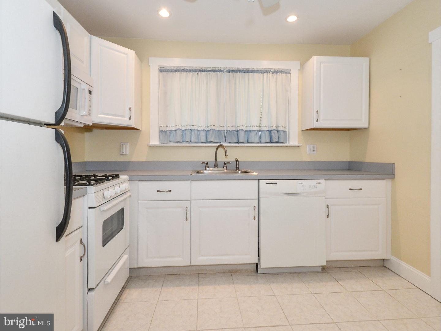 7741 Temple Road Philadelphia, PA 19150 - Photo 8 of 21 Kitchen
