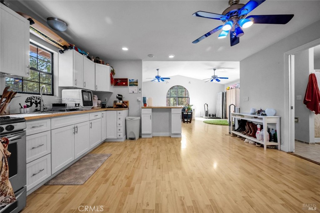 22945 Ridge Road Willits, CA 95490 - Photo 31 of 48