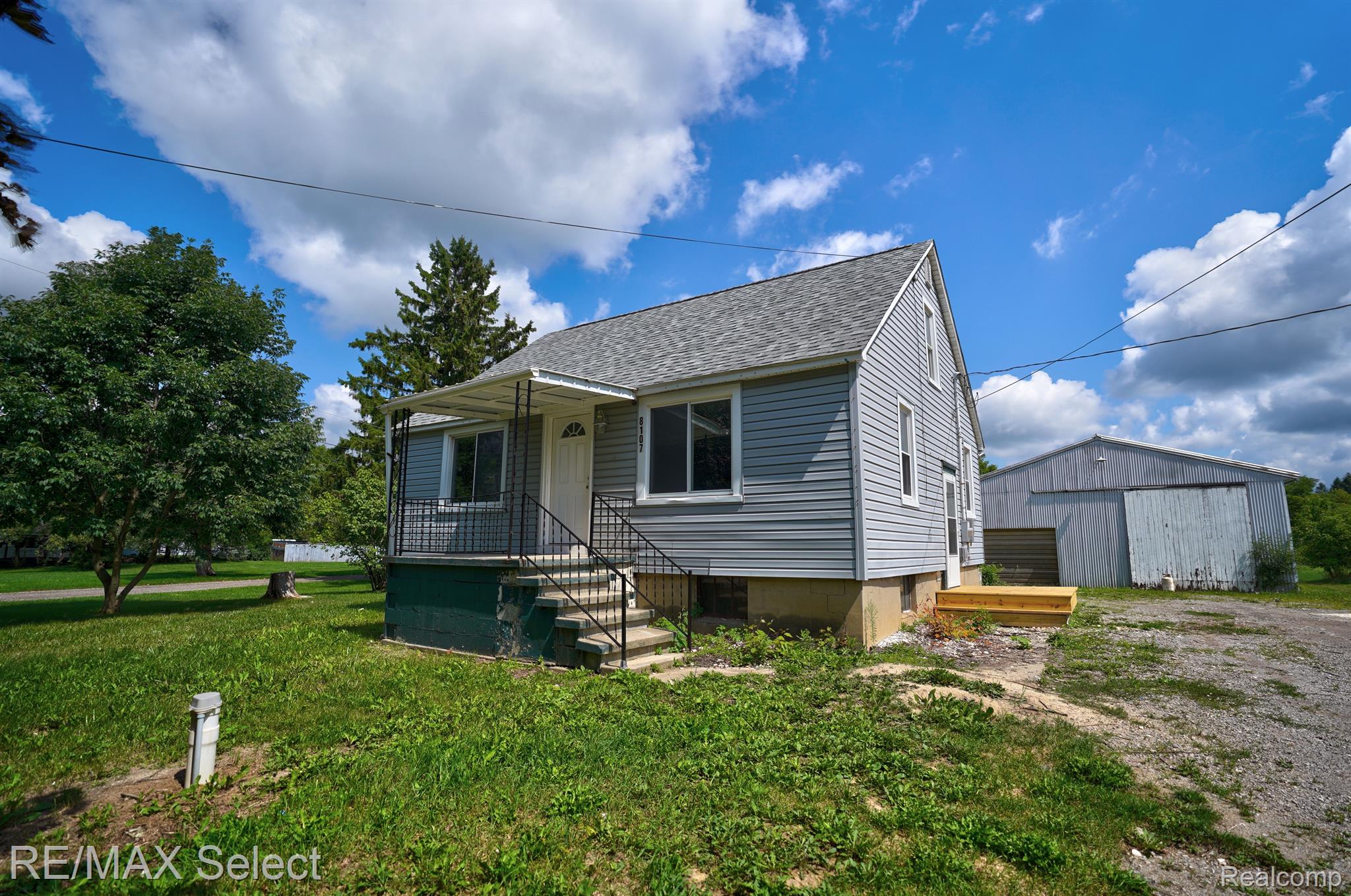 8107 Morrish Road Swartz Creek, MI 48473 - Photo 2 of 19 Gallery Image 2