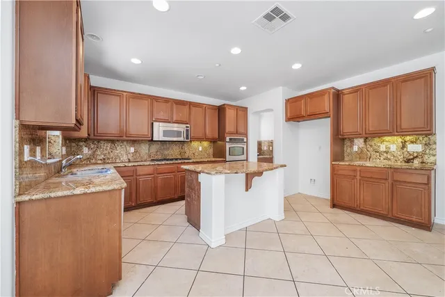 $860,000 | 5662 Galasso Avenue, Fontana, CA 92336