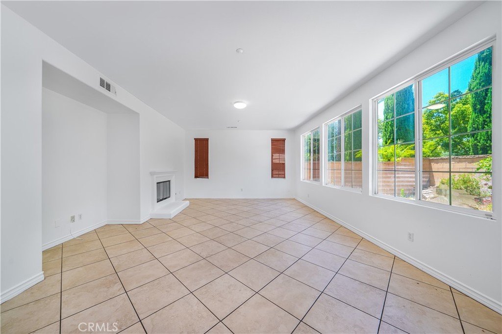 5662 Galasso Avenue Fontana, CA 92336 - Photo 13 of 34 a view of an empty room with a window