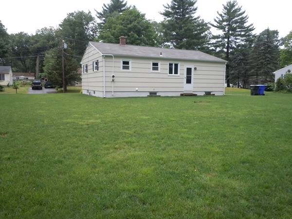 28 Wood End Road Springfield, MA 01118 - Photo 11 of 12 Gallery Image 11