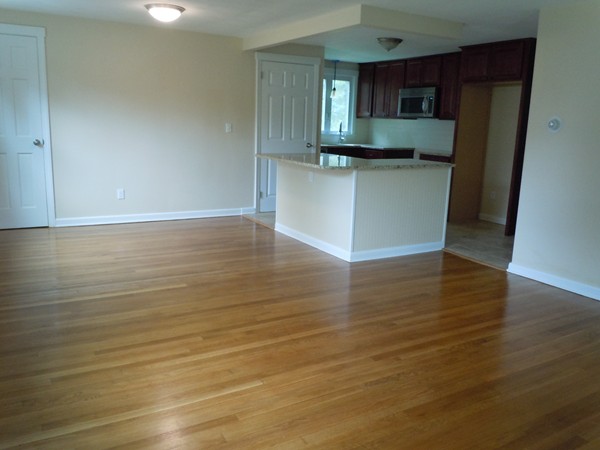 28 Wood End Road Springfield, MA 01118 - Photo 3 of 12 Gallery Image 3