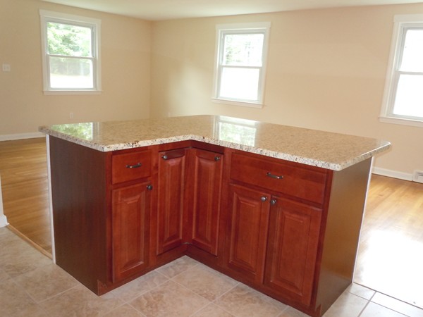 28 Wood End Road Springfield, MA 01118 - Photo 4 of 12 Gallery Image 4