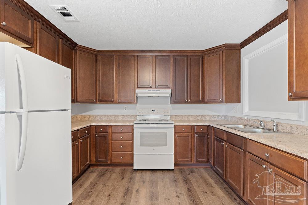 1469 Old Chemstrand Road Cantonment, FL 32533 - Photo 5 of 19 Gallery Image 5