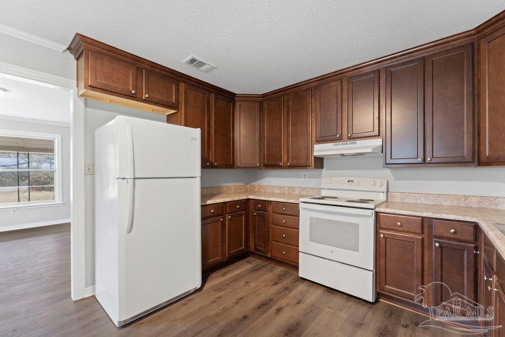 1469 Old Chemstrand Road Cantonment, FL 32533 - Photo 6 of 19 Gallery Image 6